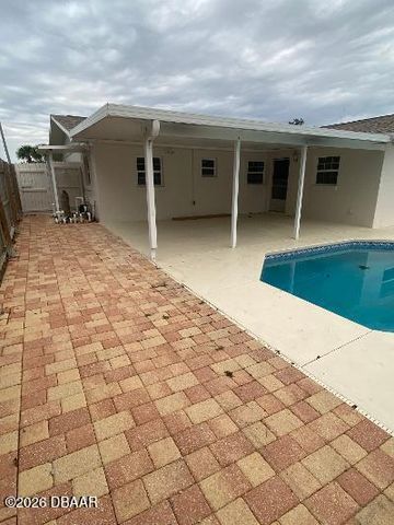 2941 Gaslight Drive, South Daytona, FL 32119
