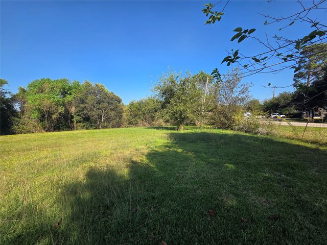 203 Wahl Street, Crosby, TX 77532