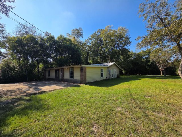 203 Wahl Street, Crosby, TX 77532
