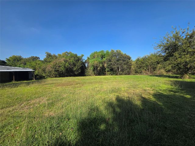 203 Wahl Street, Crosby, TX 77532