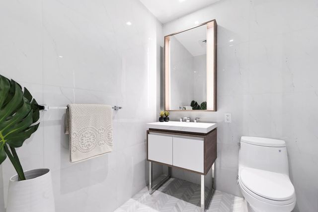 505 W 43RD Street PHJ, New York City, NY 10036