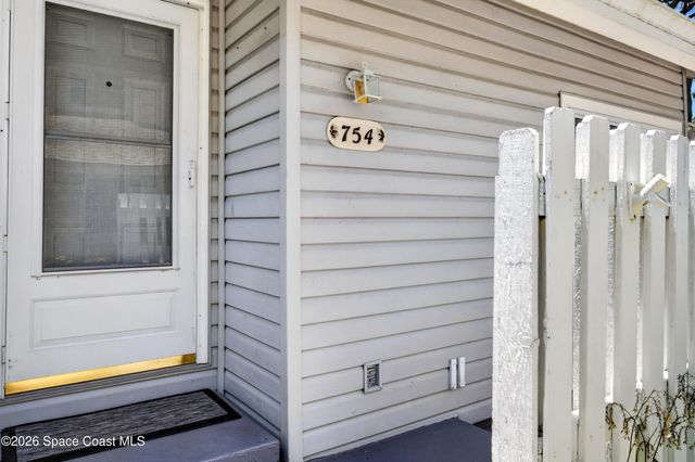 754 Players Court, Melbourne, FL 32940