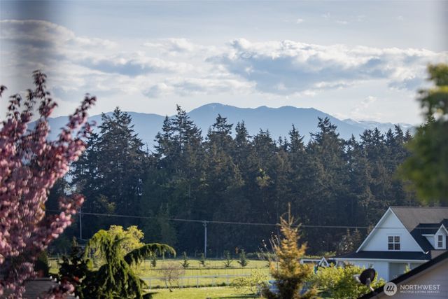 877 Medsker Road, Sequim, WA 98382