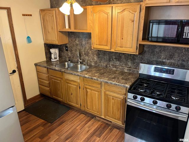 2304 W PROCTOR Street, Peoria, IL 61605