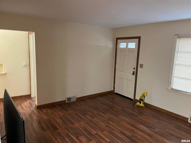 2304 W PROCTOR Street, Peoria, IL 61605