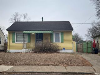 2304 W PROCTOR Street, Peoria, IL 61605