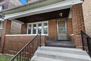 7424 S Blackstone Avenue, Chicago, IL 60619