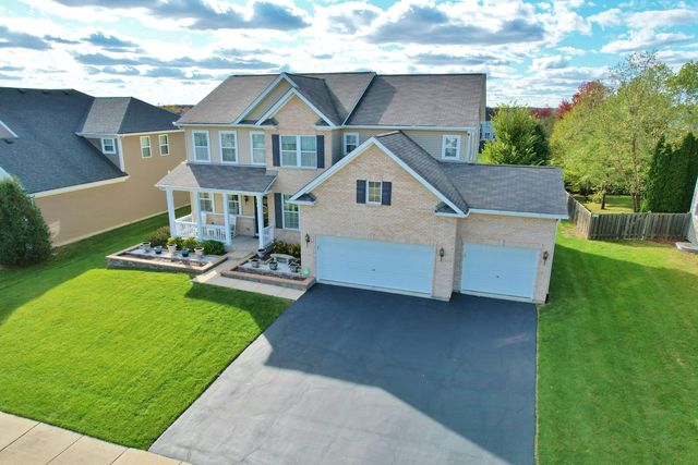 11471 Fitzgerald Lane, Huntley, IL 60142