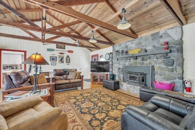 17271 Lake Vera Purdon Rd, Nevada City, CA 95959