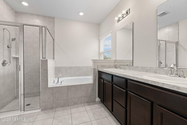 5556 KELLAR Circle, Jacksonville, FL 32218