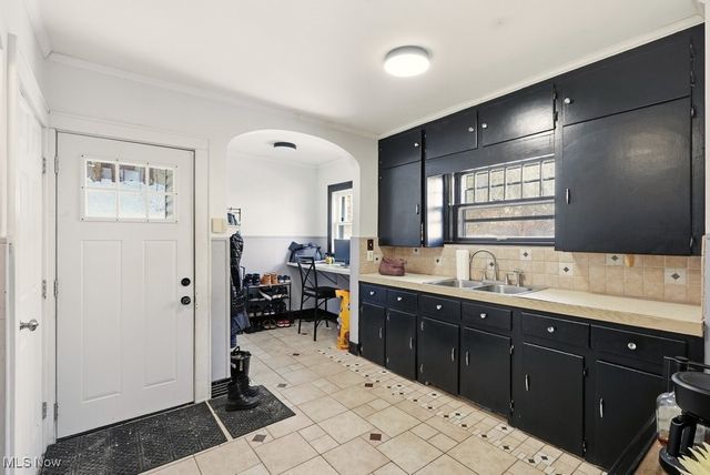 1556 Overlook Drive, Akron, OH 44314