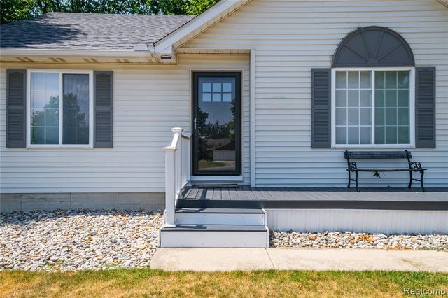 7030 Jennings Road, Swartz Creek, MI 48473