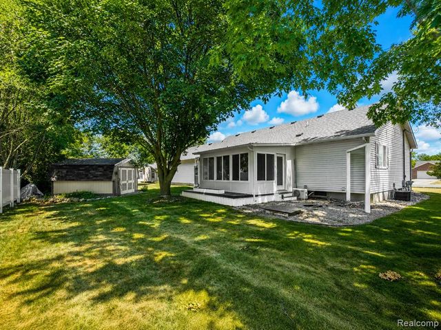 7030 Jennings Road, Swartz Creek, MI 48473