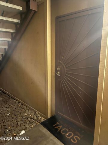 1810 E Blacklidge Dr Apt 403, Tucson, AZ 85719