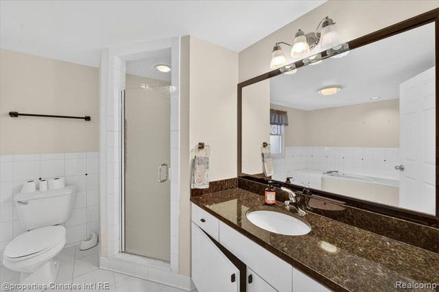 1509 Yorkshire Road, Birmingham, MI 48009