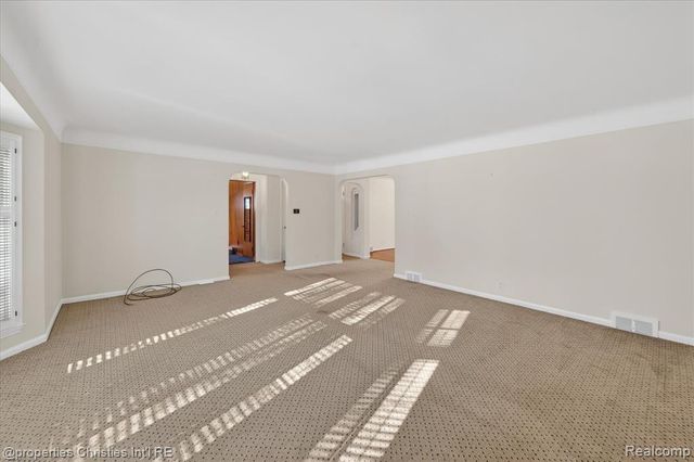 1509 Yorkshire Road, Birmingham, MI 48009