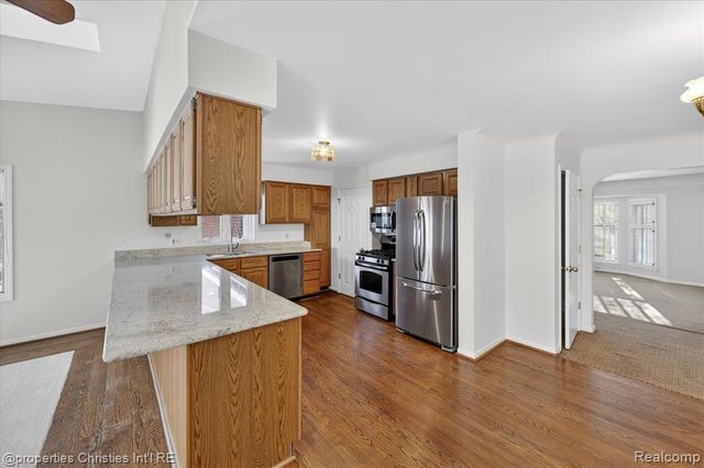 1509 Yorkshire Road, Birmingham, MI 48009