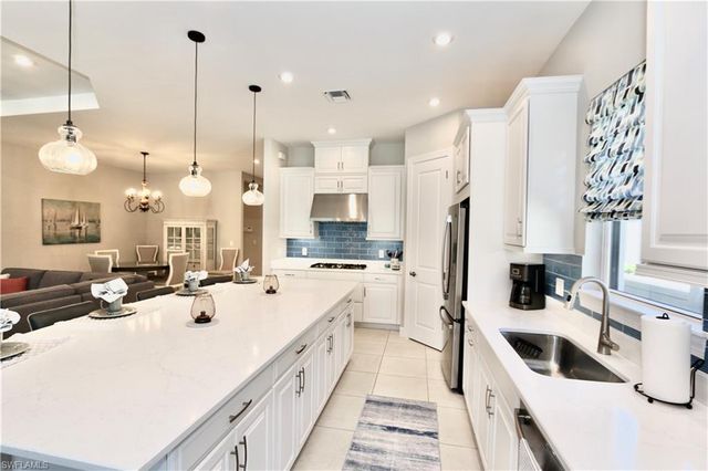 8191 Lucello TER S, Naples, FL 34114