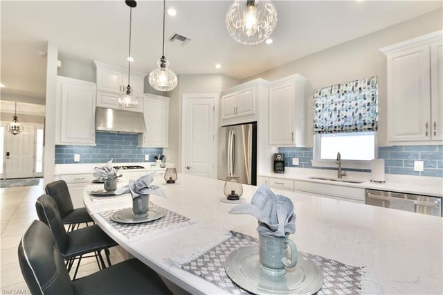 8191 Lucello TER S, Naples, FL 34114
