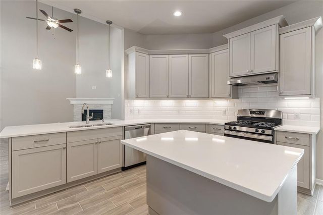 4207 Maple Glen Drive, Fulshear, TX 77441