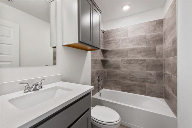 4803 Underbrush Crossing, Bryan, TX 77845