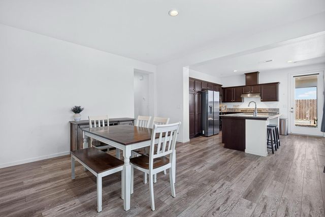 6211 N Vista Avenue, Fresno, CA 93722