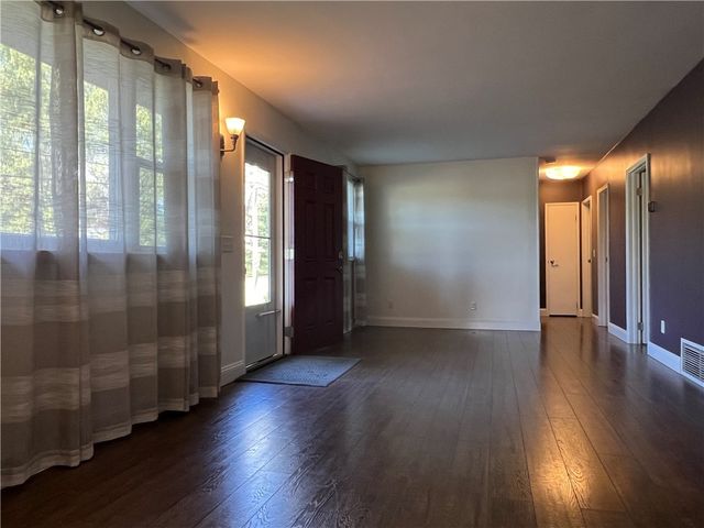 13 Colonial Drive, Horseheads, NY 14845