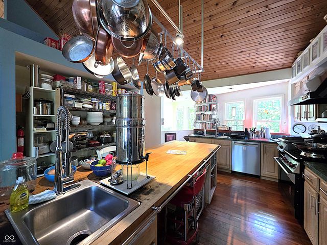 6377 N Tutterow Road, Monrovia, IN 46157