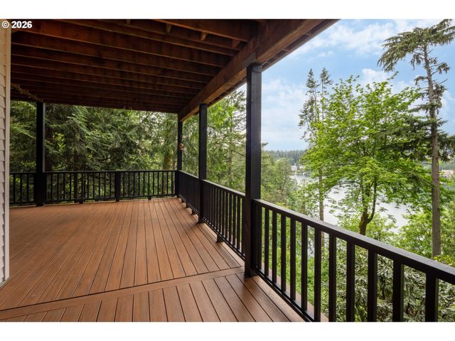 1949 CEDAR Ct, Lake Oswego, OR 97034