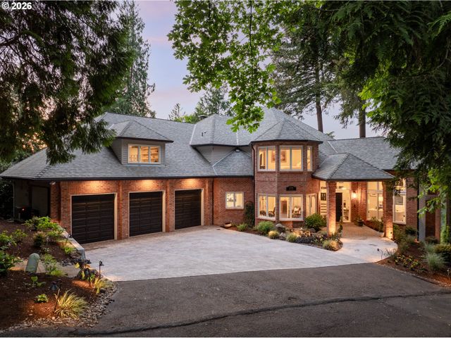 1949 CEDAR Ct, Lake Oswego, OR 97034