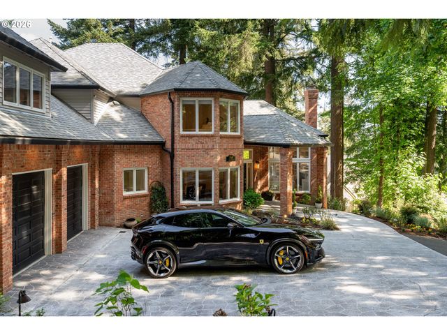1949 CEDAR Ct, Lake Oswego, OR 97034