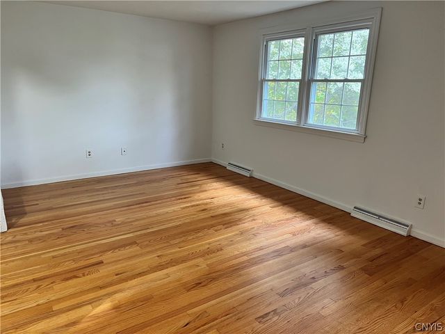 8190 Old Sunridge Drive, Manlius, NY 13104