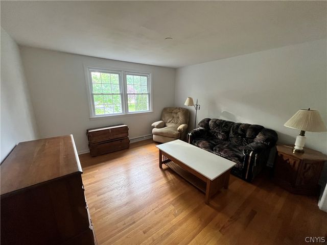 8190 Old Sunridge Drive, Manlius, NY 13104