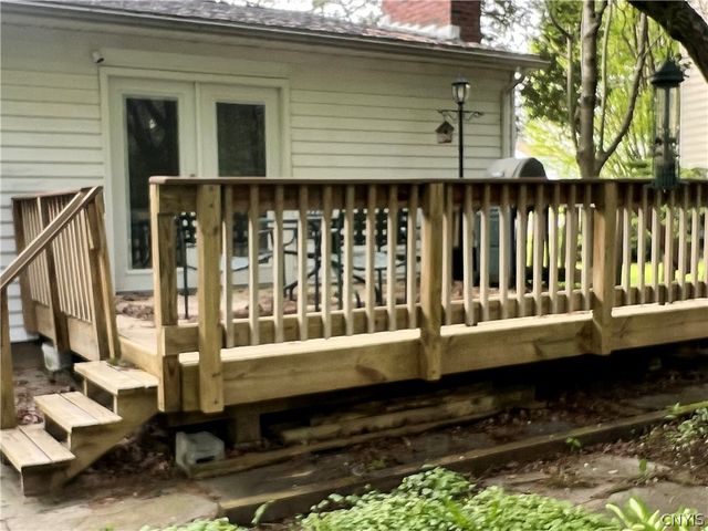 8190 Old Sunridge Drive, Manlius, NY 13104