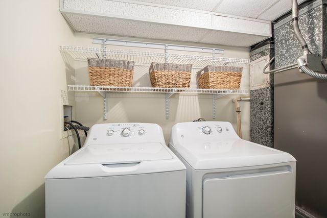 347 Hickory Lane A, Lake Barrington, IL 60010