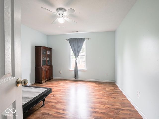 7611 Penguin Circle, Indianapolis, IN 46239