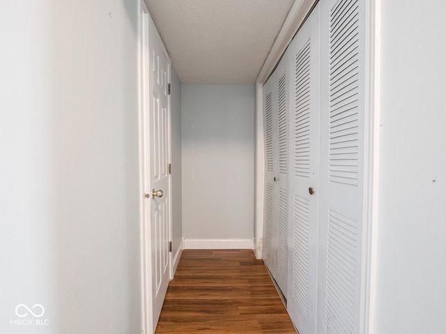 7611 Penguin Circle, Indianapolis, IN 46239