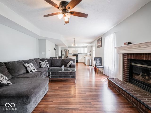 7611 Penguin Circle, Indianapolis, IN 46239