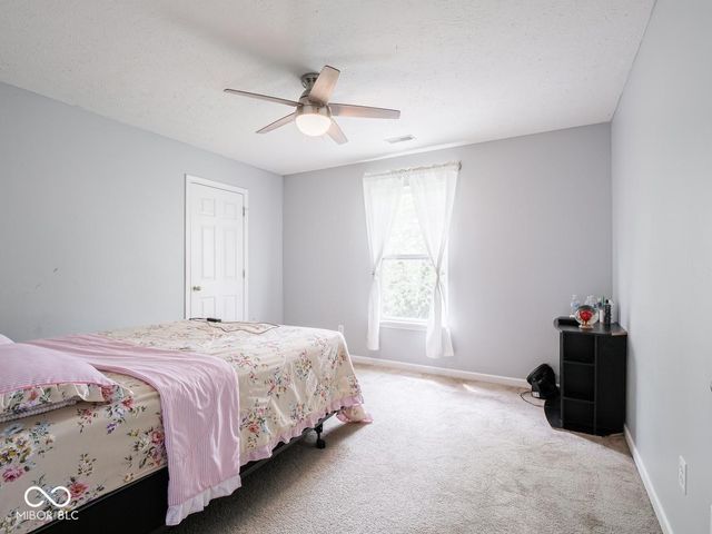 7611 Penguin Circle, Indianapolis, IN 46239