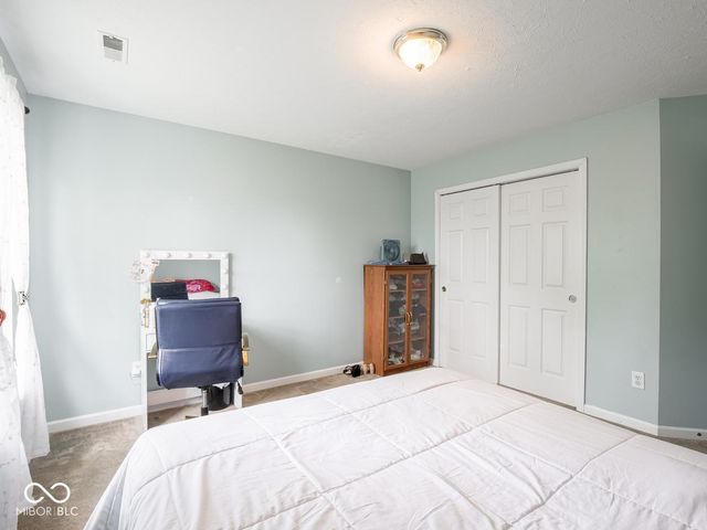 7611 Penguin Circle, Indianapolis, IN 46239