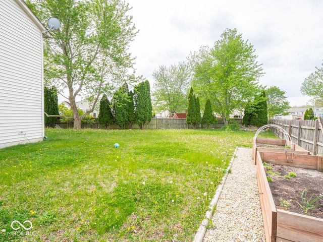 7611 Penguin Circle, Indianapolis, IN 46239