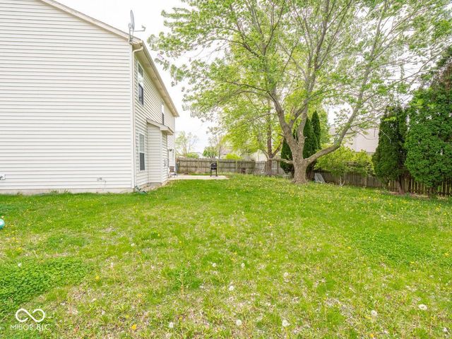 7611 Penguin Circle, Indianapolis, IN 46239