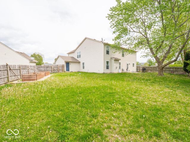 7611 Penguin Circle, Indianapolis, IN 46239