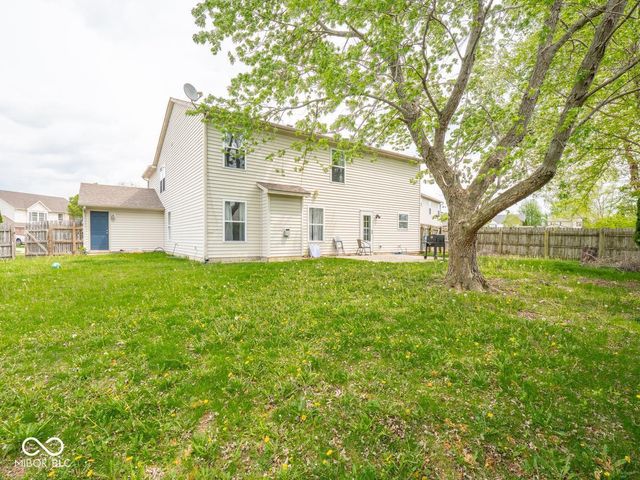 7611 Penguin Circle, Indianapolis, IN 46239