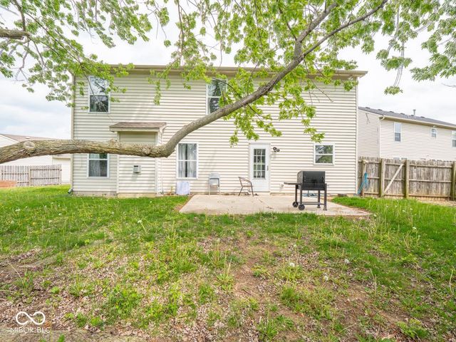 7611 Penguin Circle, Indianapolis, IN 46239