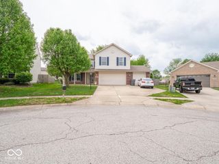 7611 Penguin Circle, Indianapolis, IN 46239