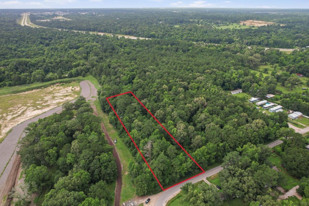 000 Baptist Encampment Rd, New Caney, TX 77357