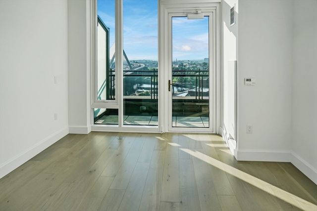 100 Lovejoy Place 12H, Boston, MA 02114