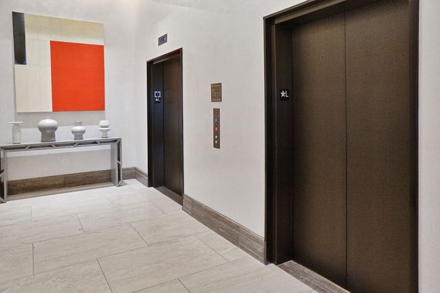 100 Lovejoy Place 12H, Boston, MA 02114