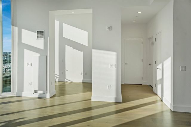 100 Lovejoy Place 12H, Boston, MA 02114